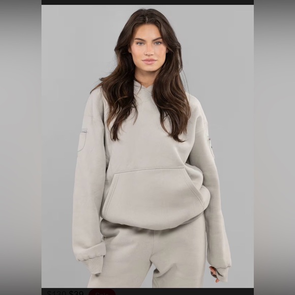 COMFRT Travel Essentials Set - Picture 9 of 10